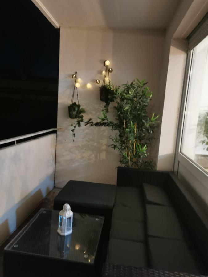 Frisch Sanierte Ferienwohnung 2 Min Vom Suedstrand - Balkon - Pay Tv Wilhelmshaven Exteriör bild