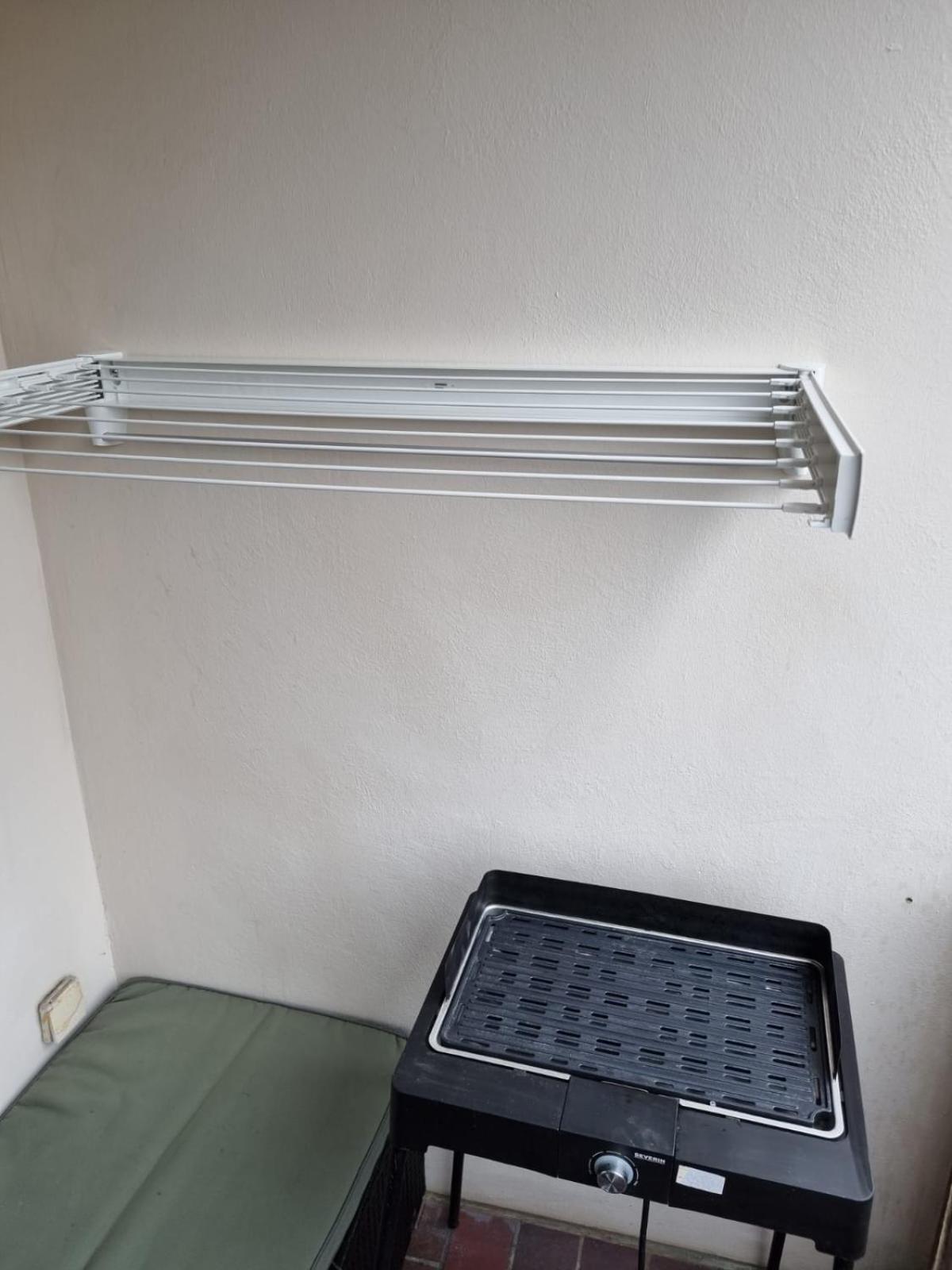 Frisch Sanierte Ferienwohnung 2 Min Vom Suedstrand - Balkon - Pay Tv Wilhelmshaven Exteriör bild